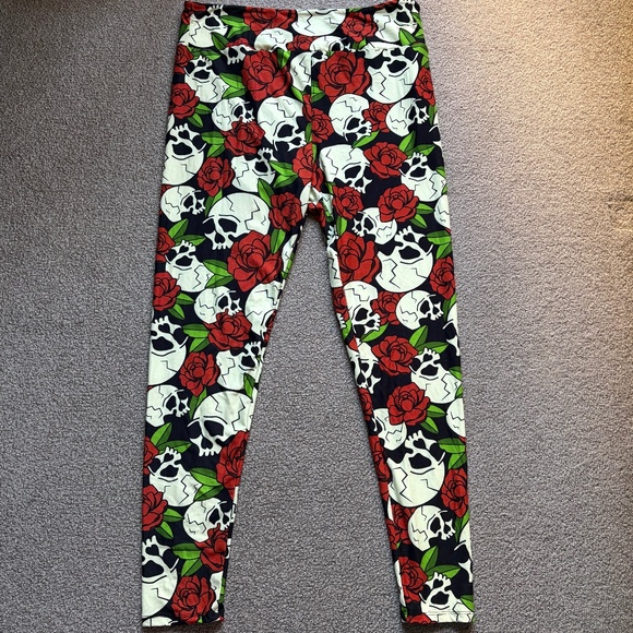 LuLaRoe Ghouls Halloween Skulls Rose Leggings Comfort Stretch Pants Goth | T/C - Picture 2 of 13